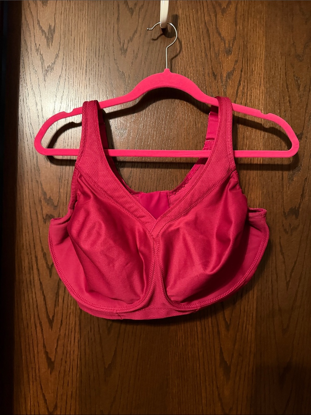 Glamorise Full-Coverage Wireless Sports Bra in Hot Pink